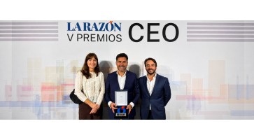 Alberto Campillos, CEO de Optima Farma, recibe el Premio CEO del Año de La Razón